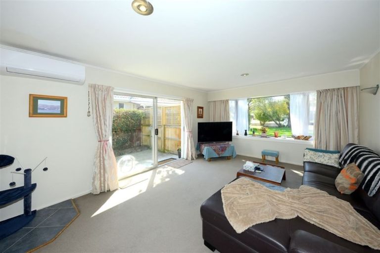 Photo of property in 1/18 Pahau Place, Cracroft, Christchurch, 8025