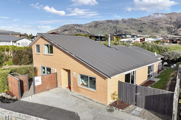 Photo of property in 13a Niger Street, Wanaka, 9305