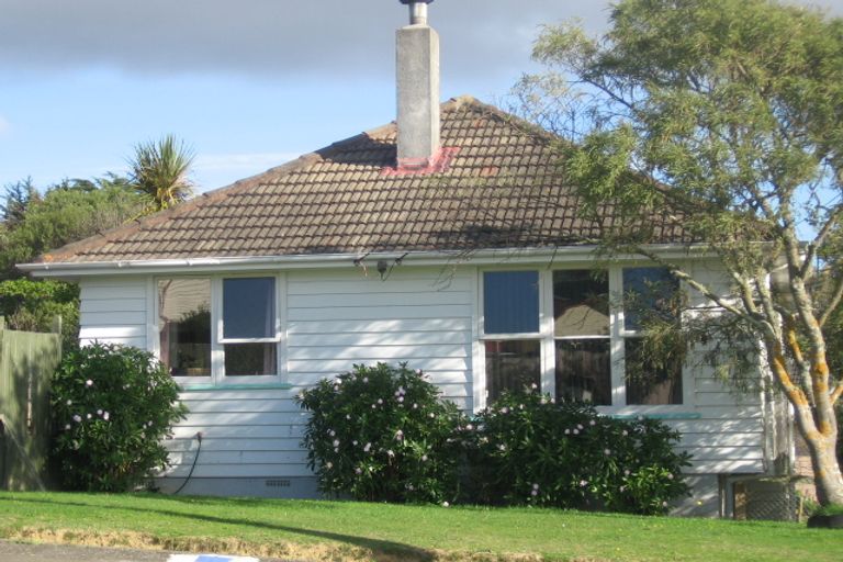 Photo of property in 46 Aberfeldy Street, Cannons Creek, Porirua, 5024