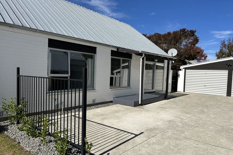 Photo of property in 2/12 Keoghs Lane, St Albans, Christchurch, 8014