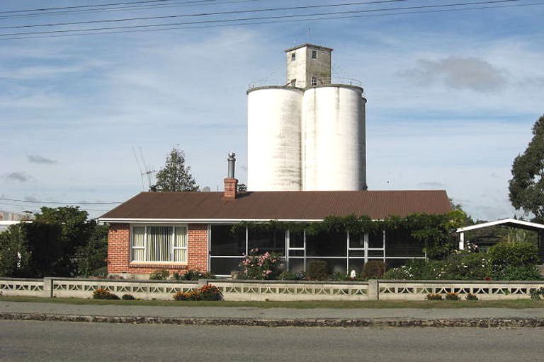 Photo of property in 85 Shearman Street, Waimate, 7924