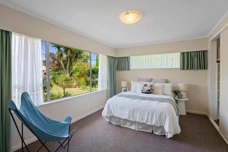 Photo of property in 439 Te Moana Road, Waikanae, 5036