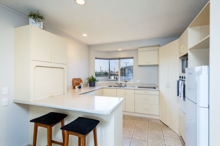 Photo of property in 16 Tukapa Street, Westown, New Plymouth, 4310