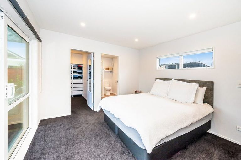 Photo of property in 5 Sharda Grove, Paraparaumu Beach, Paraparaumu, 5032