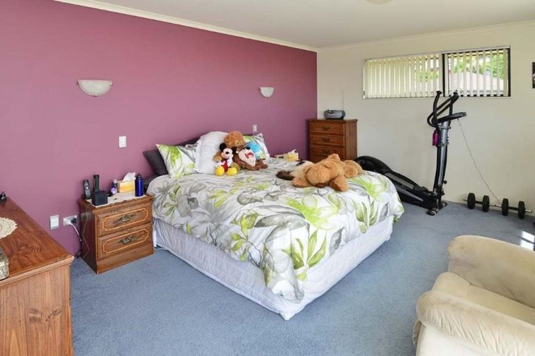 Photo of property in 10 Careen Grove, Gulf Harbour, Whangaparaoa, 0930