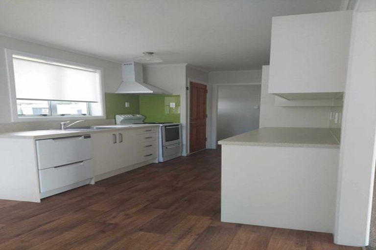 Photo of property in 54 Tuhikaramea Road, Dinsdale, Hamilton, 3204