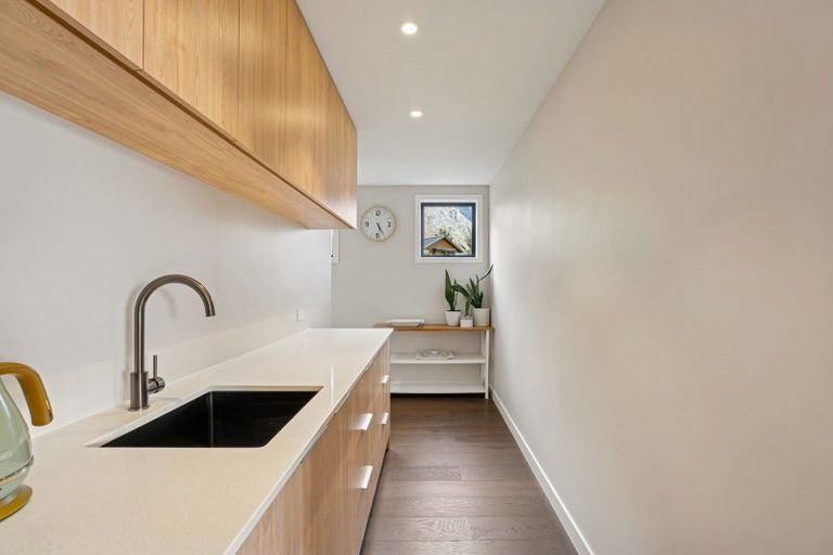 Photo of property in 4 Mckellar Drive, Jacks Point, Queenstown, 9371