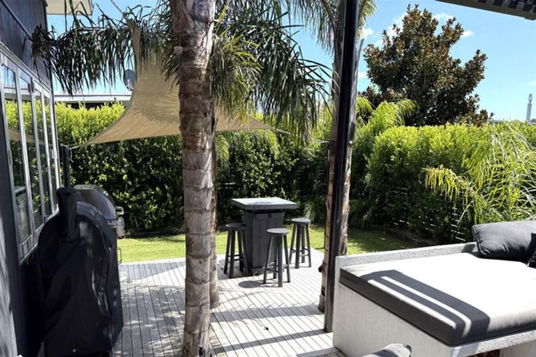 Photo of property in 106 Nikau Close, Matarangi, Whitianga, 3592