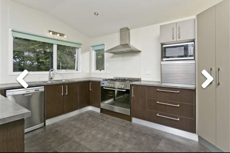 Photo of property in 10 Allender Drive, Torbay, Auckland, 0630