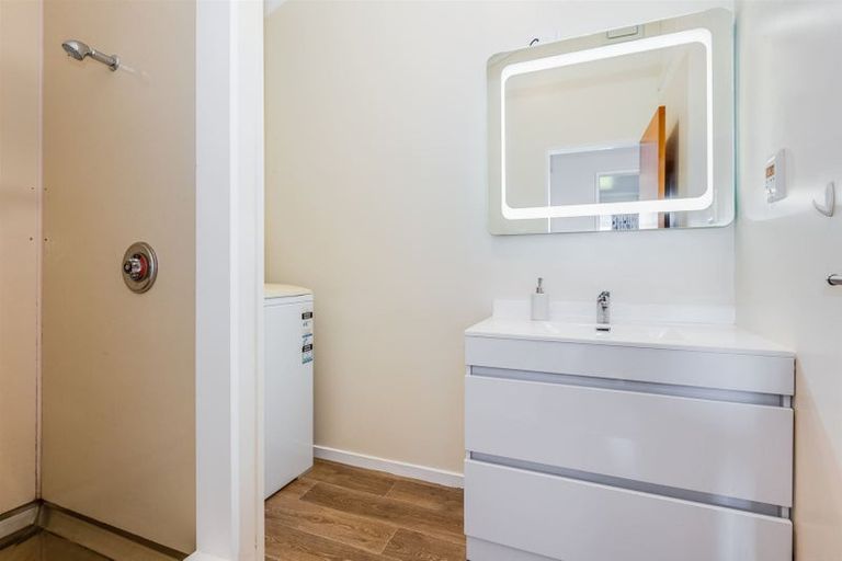 Photo of property in 2b Whanake Street, Titahi Bay, Porirua, 5022