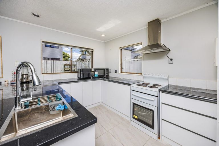 Photo of property in 2/45 Jellicoe Road, Manurewa, Auckland, 2102