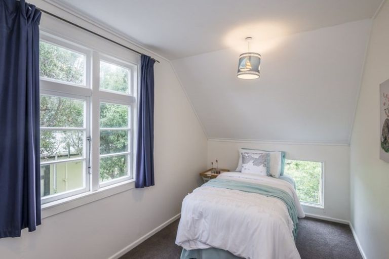 Photo of property in 51 Renown Road, Raumati South, Paraparaumu, 5032