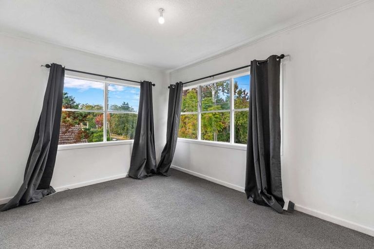 Photo of property in 24 Willerton Avenue, New Lynn, Auckland, 0600