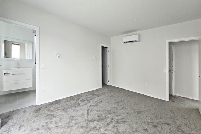 Photo of property in 16 George Yee Place, Taradale, Napier, 4112