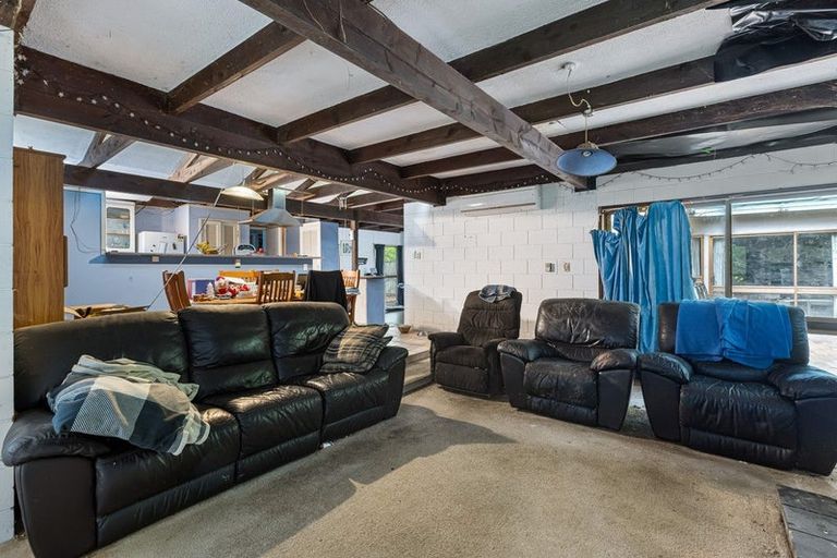 Photo of property in 19 Tainui Road, Titirangi, Auckland, 0604