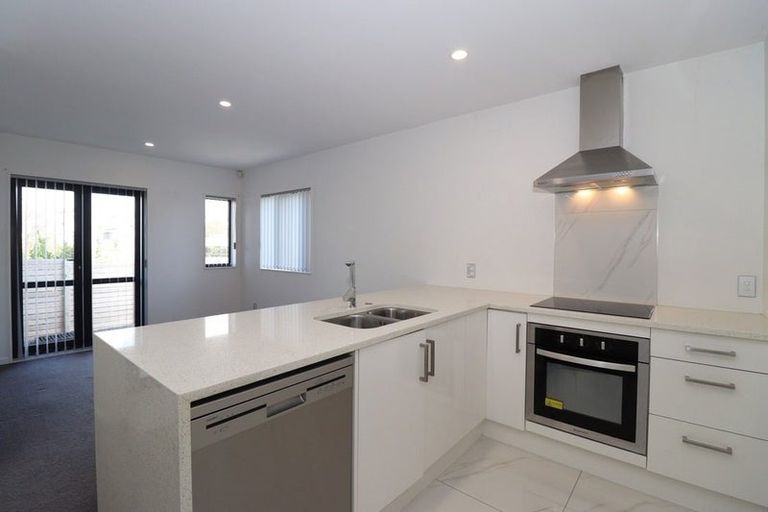 Photo of property in 73 Tribute Loop, Takanini, 2112