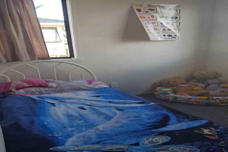 Photo of property in 4c Palmers Road, Clendon Park, Auckland, 2103