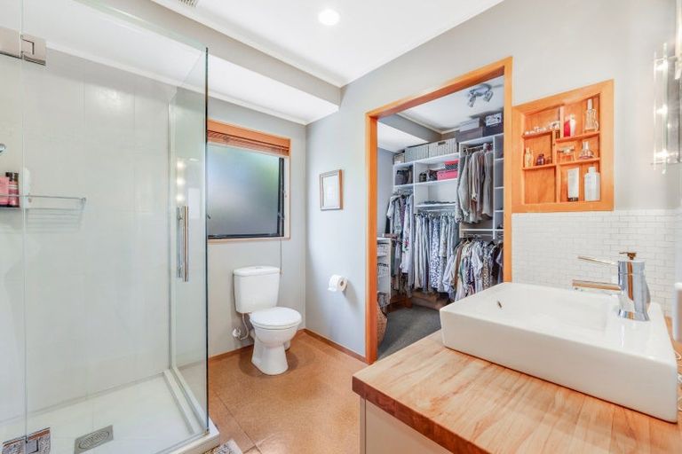 Photo of property in 5 Basilton Close, Bucklands Beach, Auckland, 2012