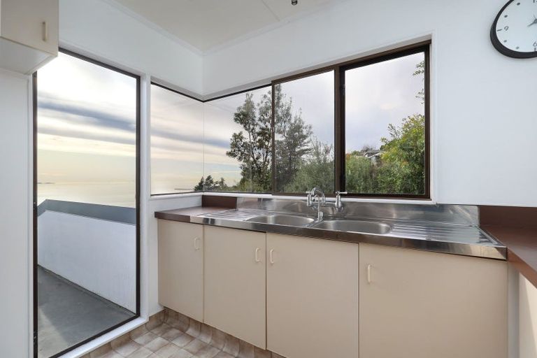 Photo of property in 11 Grenville Terrace, Moana, Nelson, 7011