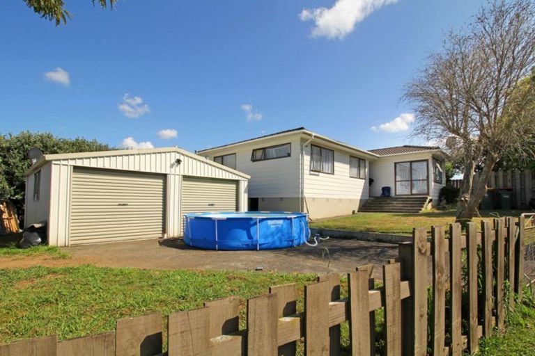 Photo of property in 1 Montego Place, Weymouth, Auckland, 2103