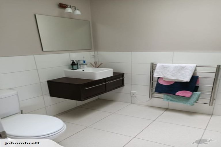 Photo of property in 129 Cockayne Road, Khandallah, Wellington, 6035