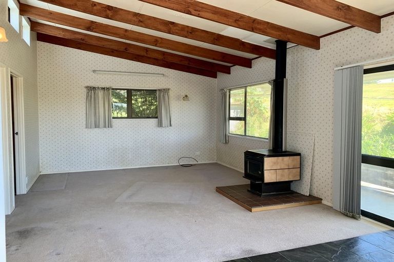 Photo of property in 86 Howard Road, Orere Point, Papakura, 2585