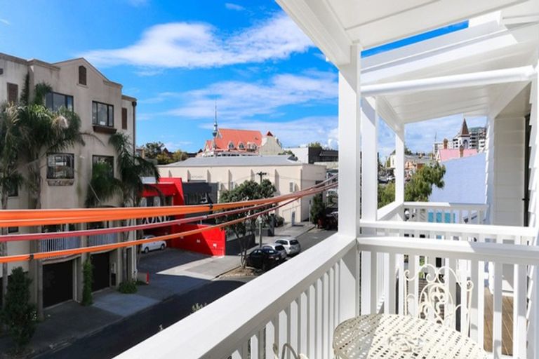 Photo of property in 2/10 Rose Road, Grey Lynn, Auckland, 1021
