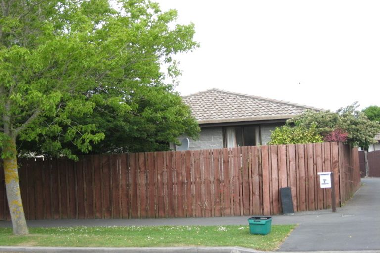 Photo of property in 2/122 Tilford Street, Woolston, Christchurch, 8062