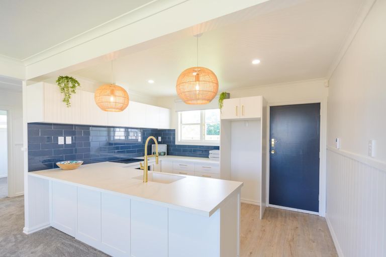 Photo of property in 10 Charles Street, Feilding, 4702