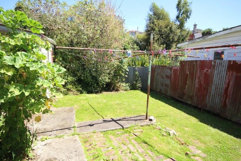 Photo of property in 16 Peter Street, Caversham, Dunedin, 9012