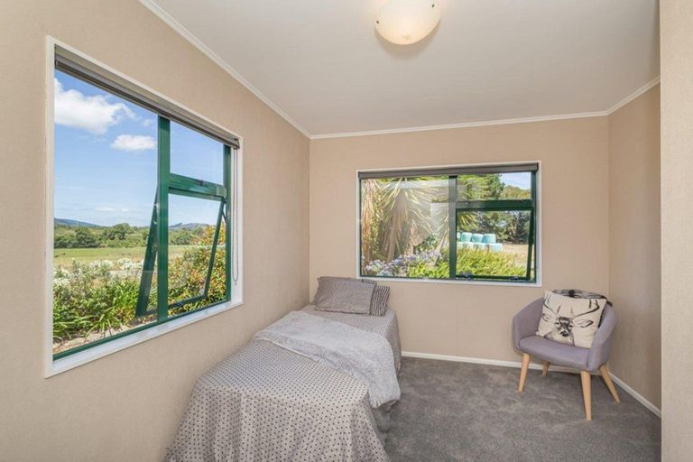 Photo of property in 358 Kimberley Road, Levin, 5571
