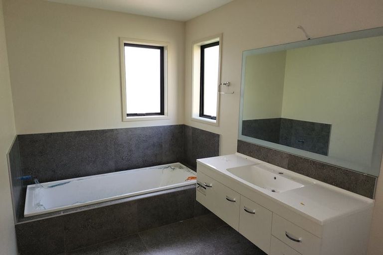 Photo of property in 12 Mandeno Drive, Kerikeri, 0230