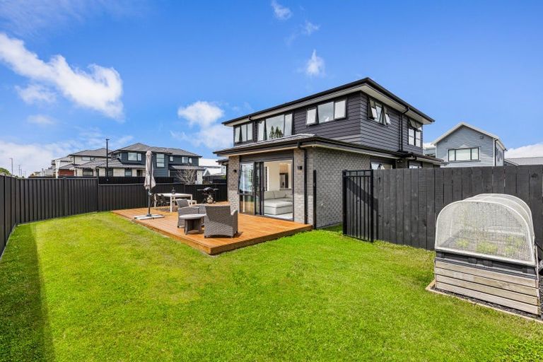 Photo of property in 1/8 Dale Road, Whenuapai, Auckland, 0618