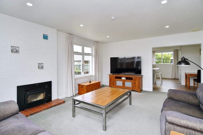 Photo of property in 150 West Belt, Rangiora, 7400