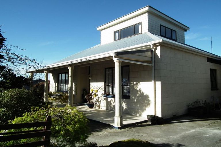 Photo of property in 61 Tees Street, South Hill, Oamaru, 9400