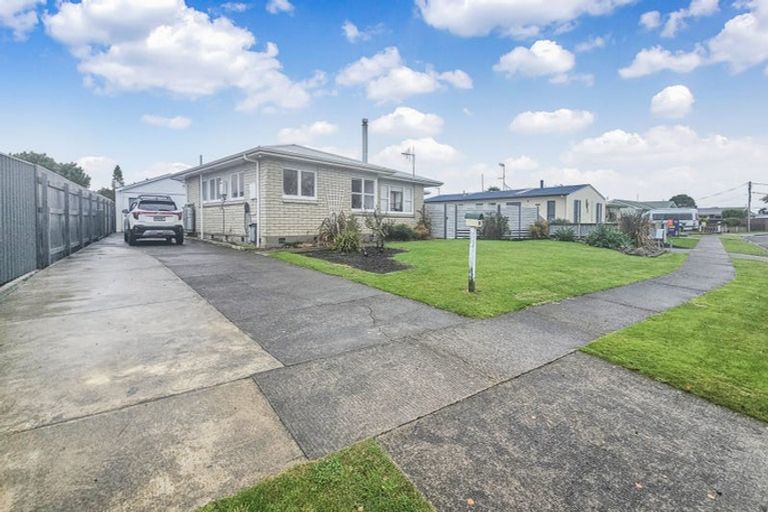 Photo of property in 33 Holyrood Street, Taradale, Napier, 4112