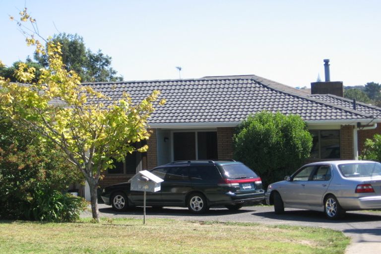 Photo of property in 1/14 Folkestone Street, Murrays Bay, Auckland, 0630