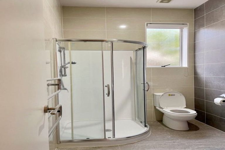 Photo of property in 10 Ravello Rise, Flat Bush, Auckland, 2019