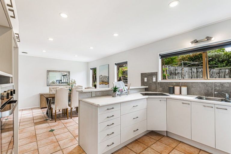 Photo of property in 211 Glamorgan Drive, Torbay, Auckland, 0630