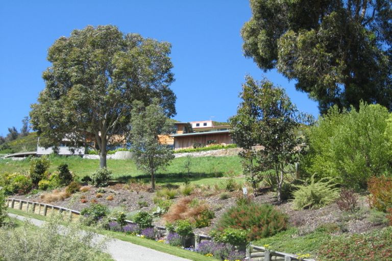 Photo of property in 21 Ledbury Road, Atawhai, Nelson, 7010