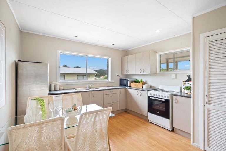 Photo of property in 17 Union Street, Hikurangi, 0114