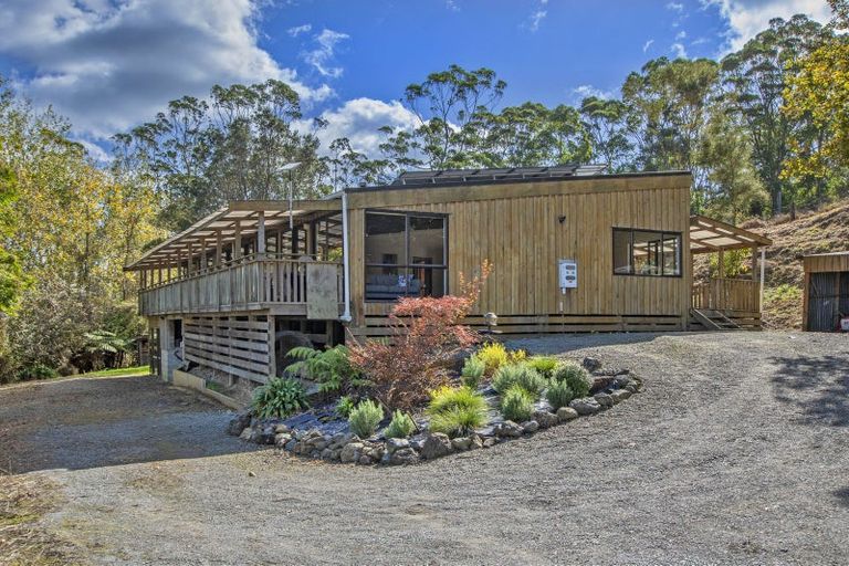 Photo of property in 1214 Paparoa-oakleigh Road, Taipuha, Whangarei, 0178