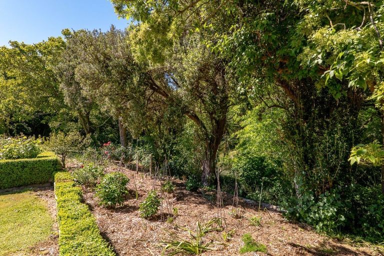 Photo of property in 30 Old Tai Tapu Road, Kennedys Bush, Christchurch, 8025