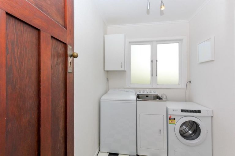 Photo of property in 145 Clawton Street, Westown, New Plymouth, 4310