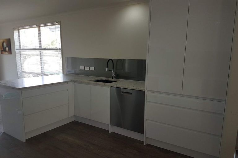 Photo of property in 19 Zabeel Crescent, Takanini, 2112