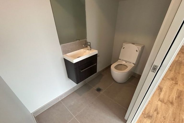 Photo of property in 2a Nerita Place, Long Bay, Auckland, 0630