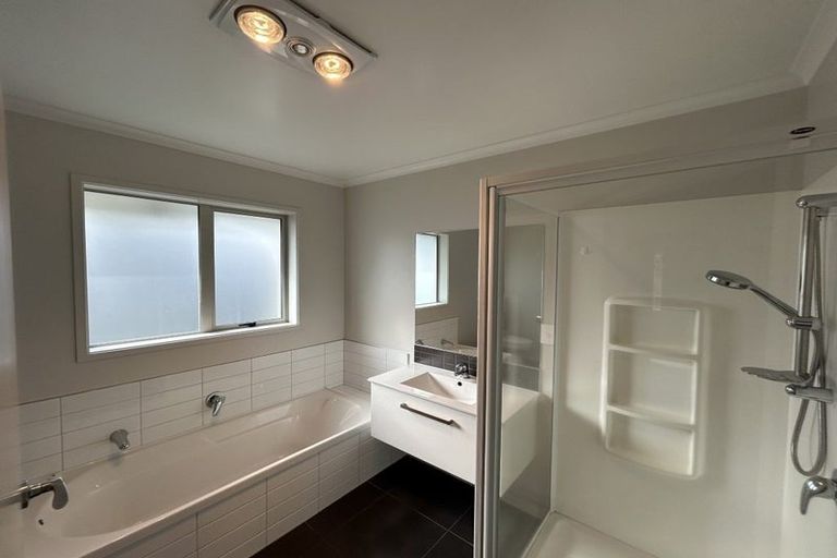 Photo of property in 41 Butterworth Crescent, Papamoa Beach, Papamoa, 3118