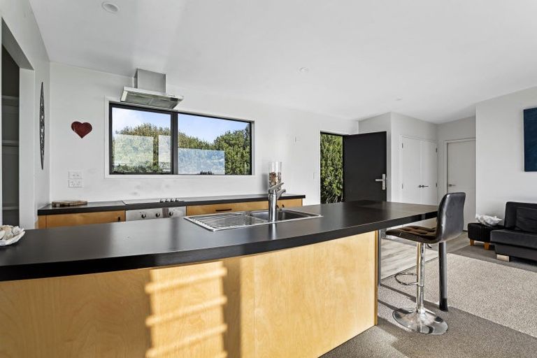 Photo of property in 317 Porikapa Road, Warea, New Plymouth, 4381