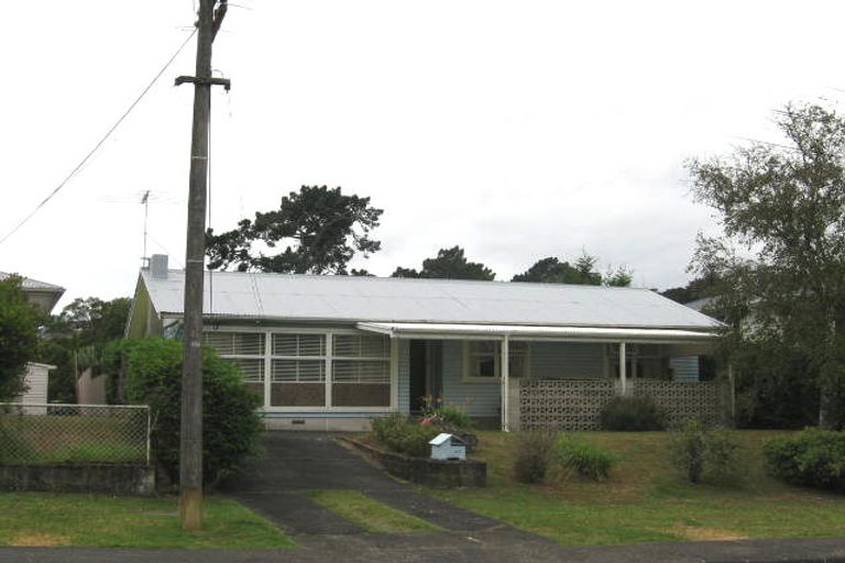 Photo of property in 43 Lauderdale Road, Birkdale, Auckland, 0626
