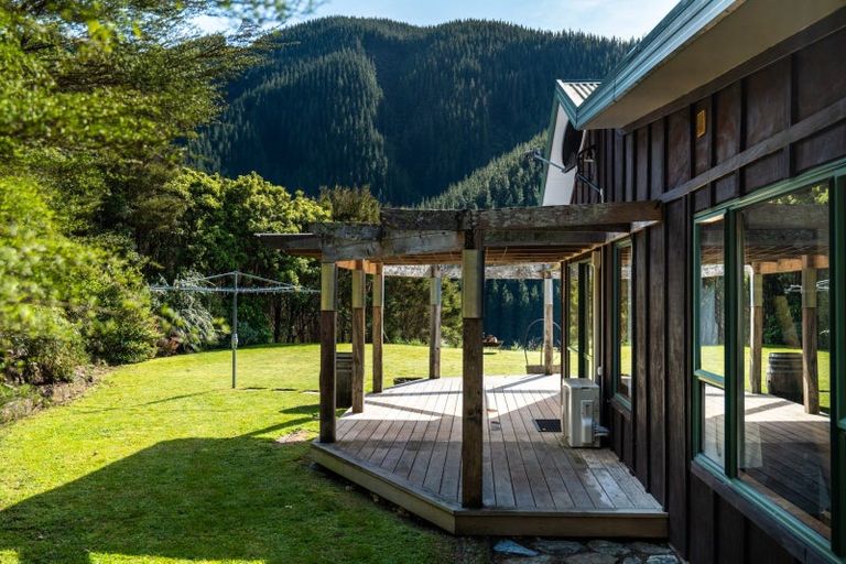 Photo of property in 675 Waikakaho Road, Tuamarina, Blenheim, 7273
